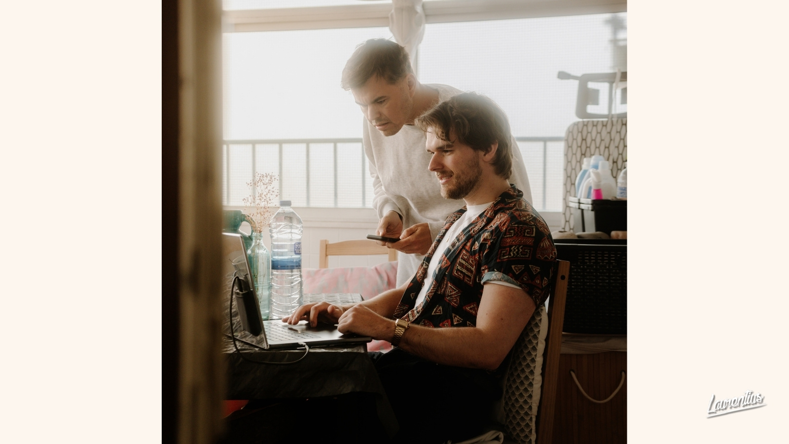 Laurentius (Lars Jacob Beerda) and Stefan Leonard Roland Trommelen (James Stefano) writing music together at The Writers Camp in Barcelona.